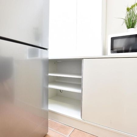 Riesiges Zentrales Apartment Mit Parkplatz Innsbruck Esterno foto