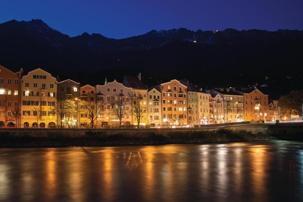 Riesiges Zentrales Apartment Mit Parkplatz Innsbruck Esterno foto